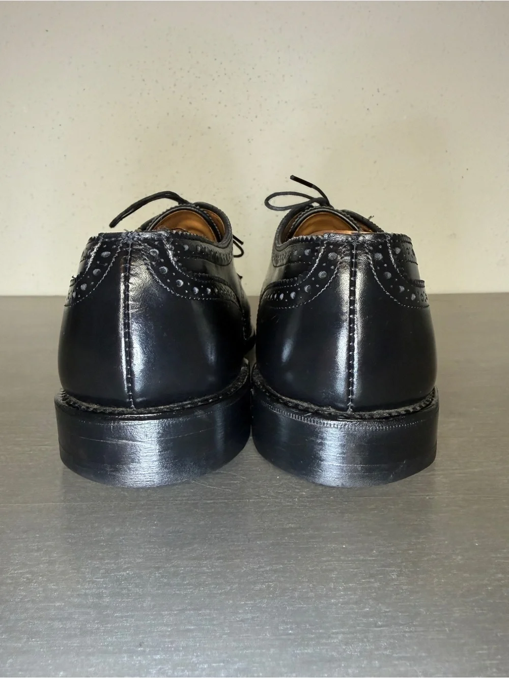 Allen Edmonds Sanford 5207 Walnut Black Leather Brogue Cap Toe Shoes Men's 8.5 E